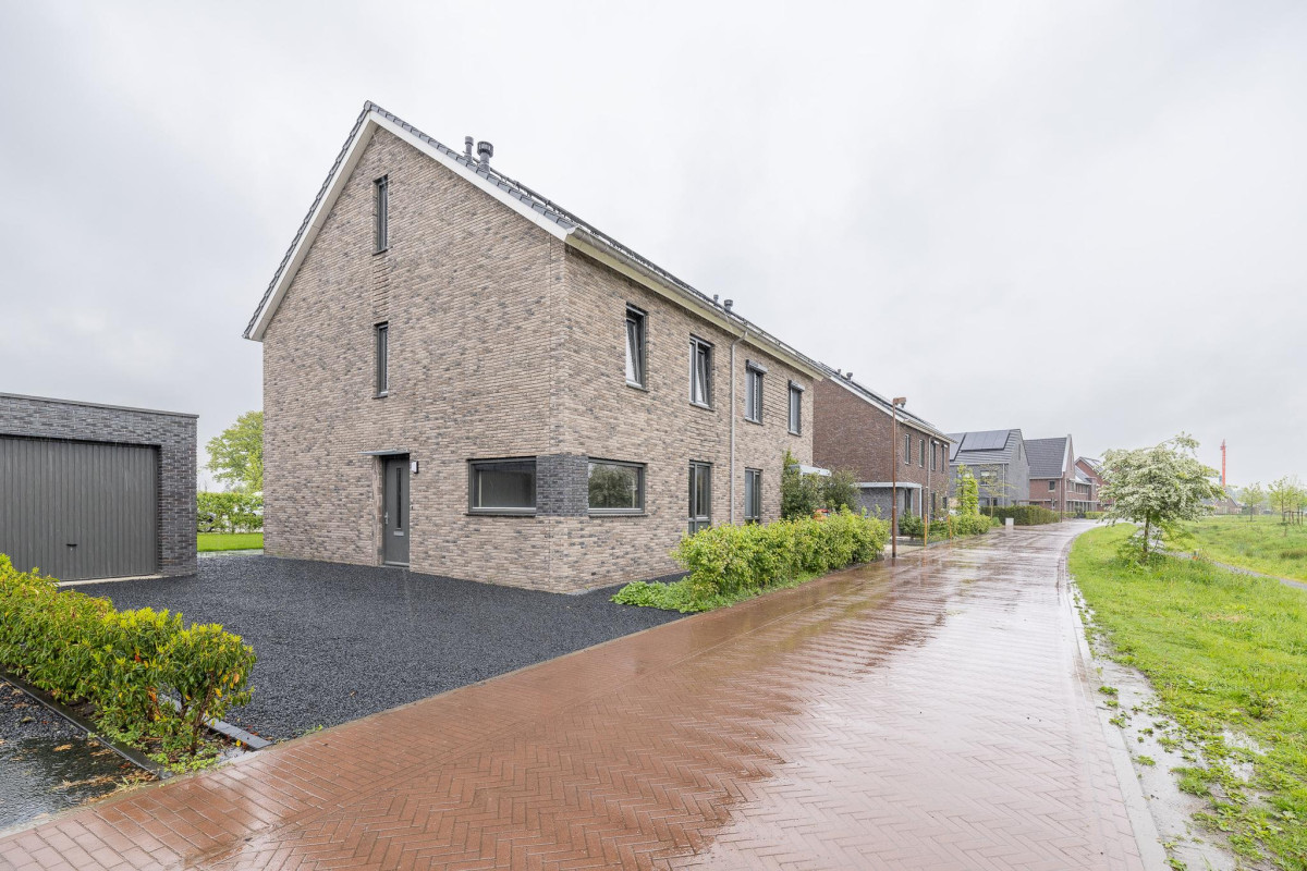 G. van Schuppenstraat 15 (afbeelding 44)