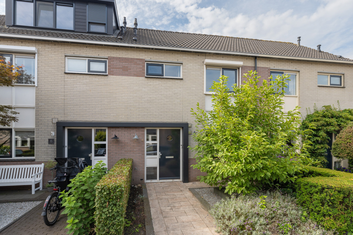 Bijenveld 4 (afbeelding 1)