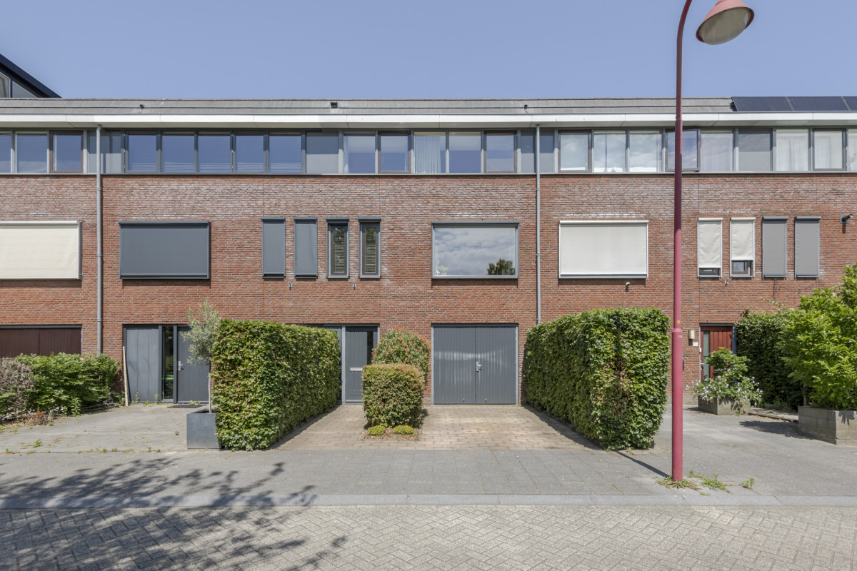 Raperbeek 12 (afbeelding 1)