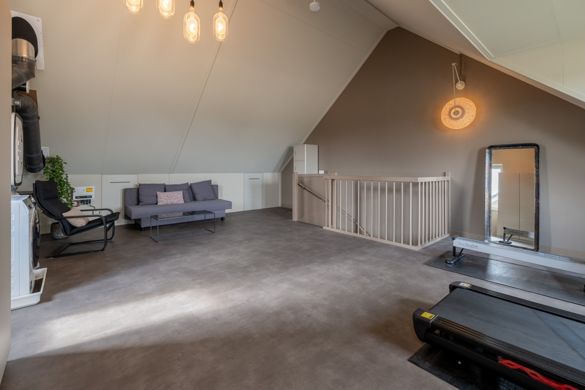 J. van den Broekstraat 7 (afbeelding 38)