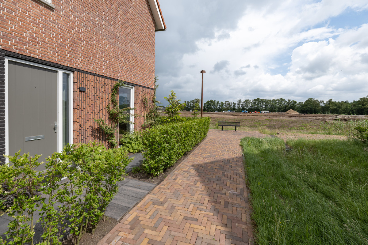 J. van den Broekstraat 7 (afbeelding 51)